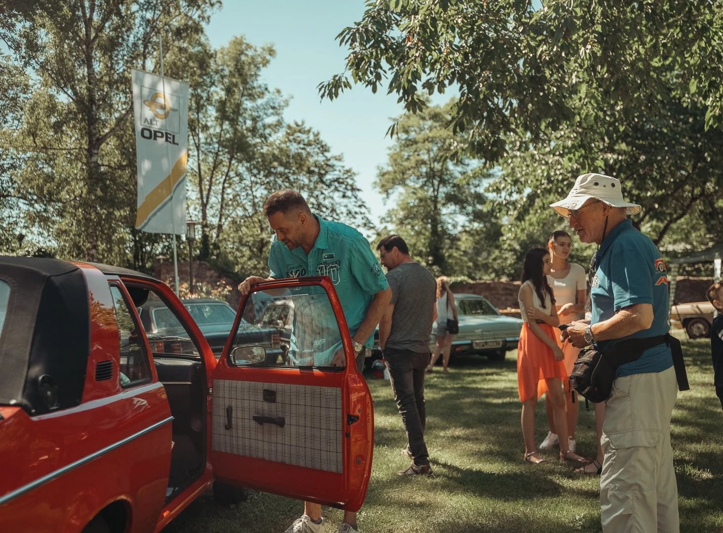 Alt Opel — Car Meet