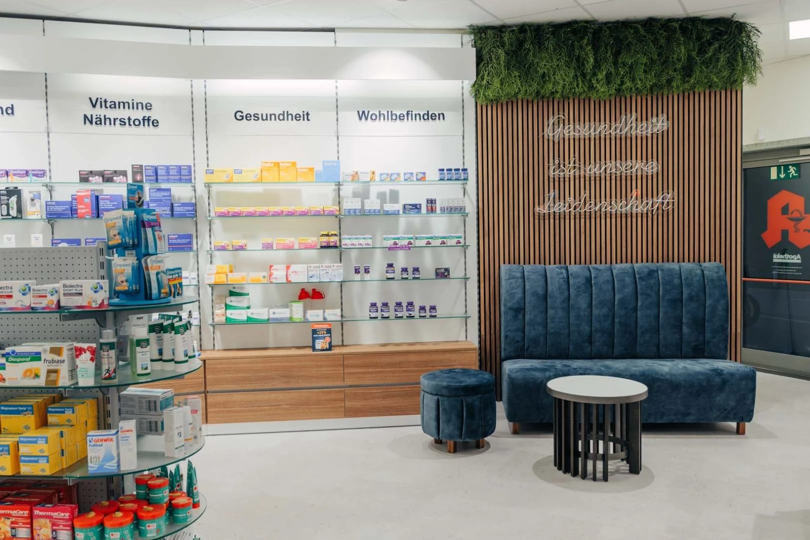 Pharmacy interior photography Pforzheim 9