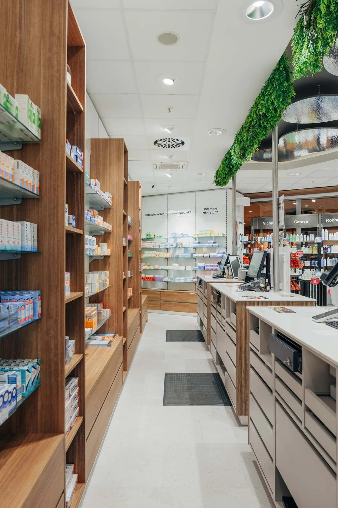 Pharmacy interior photography Pforzheim 10